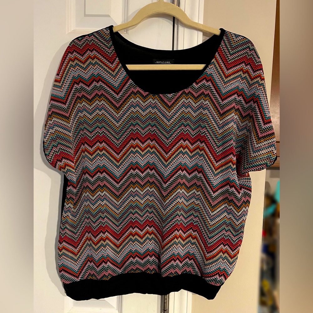 Notations Chevron print top with banded bottom Size L